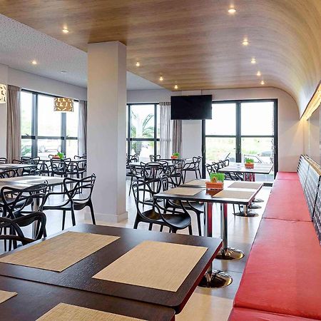 ホテル Ibis Styles ビリグイ エクステリア 写真
