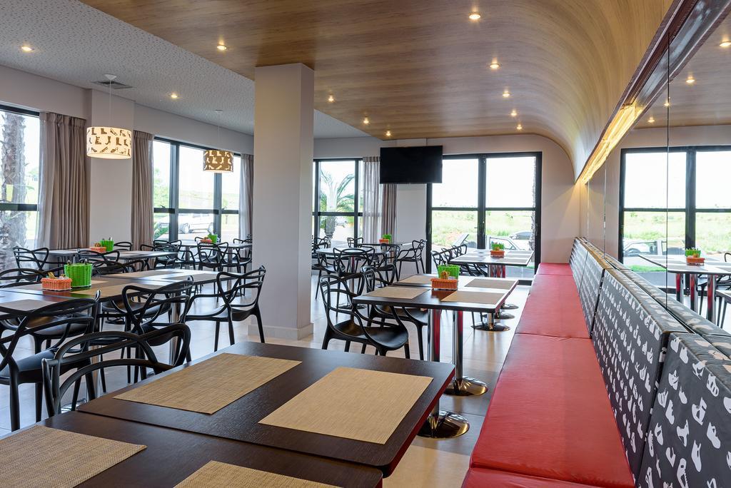 ホテル Ibis Styles ビリグイ エクステリア 写真