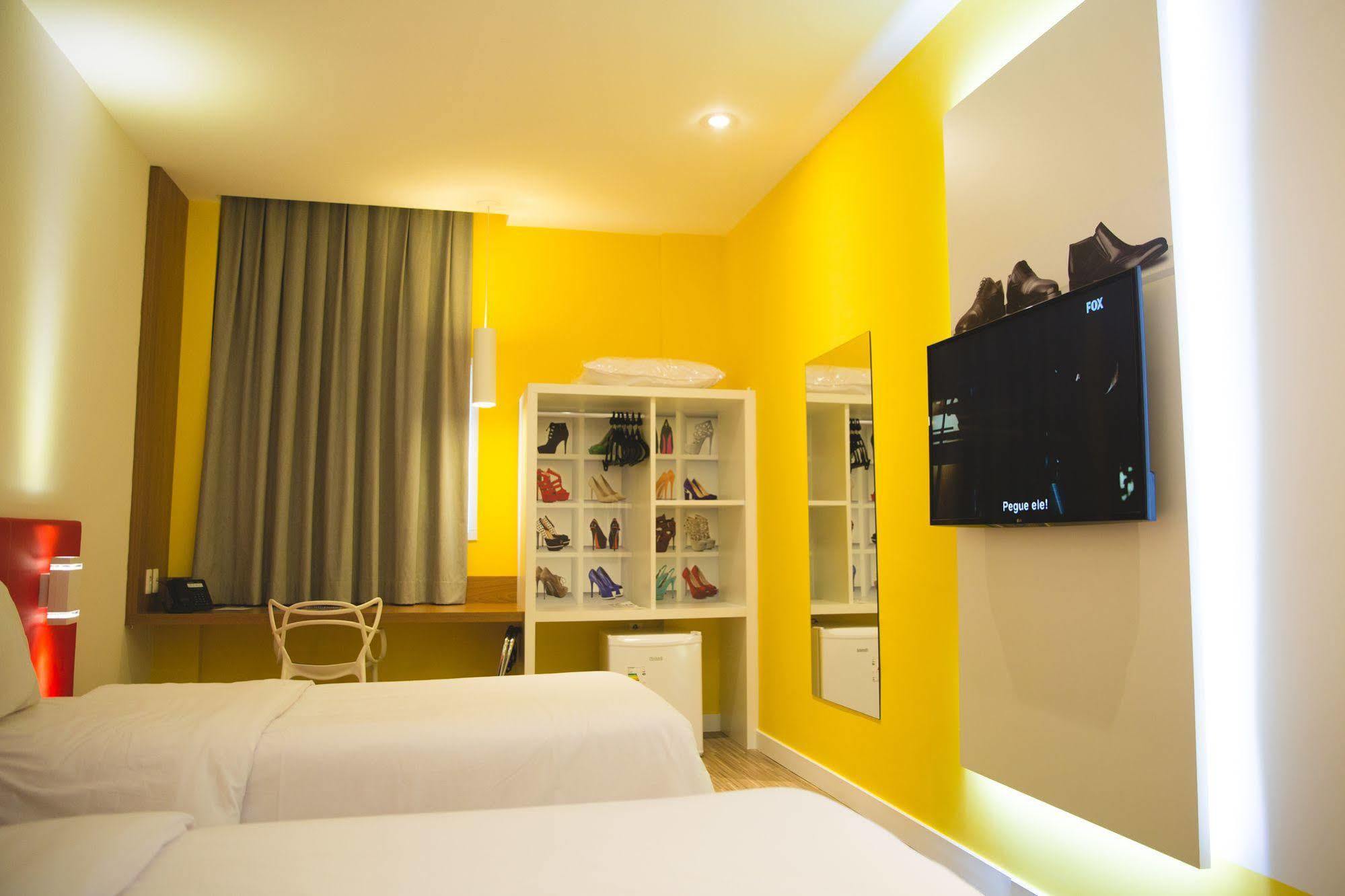 ホテル Ibis Styles ビリグイ エクステリア 写真
