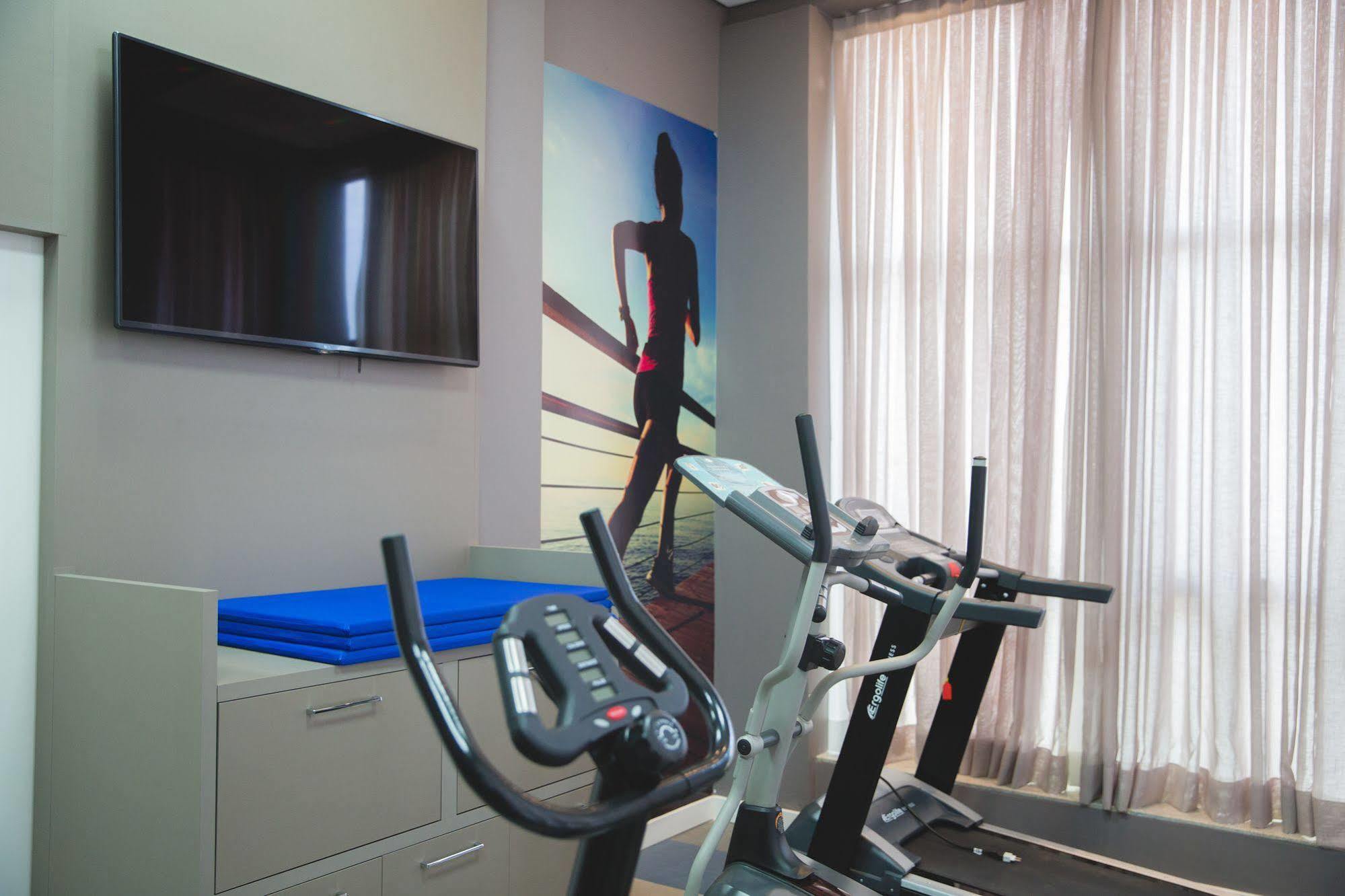 ホテル Ibis Styles ビリグイ エクステリア 写真